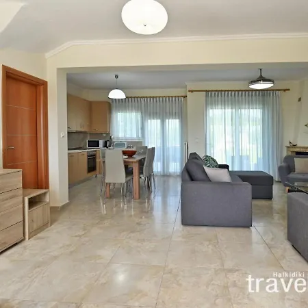 Iris By Rentalspro Services - Agios Mamas (Chalkidiki)