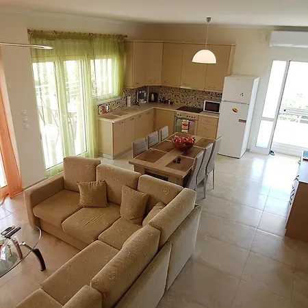 Villa Iris By Rentalspro Services - *