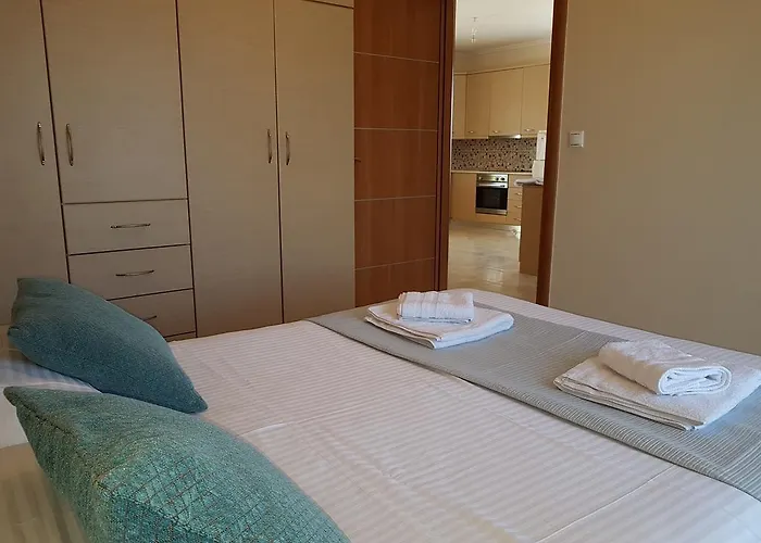 Iris By Rentalspro Services - Ágios Mámas