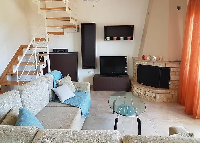 Villa Iris By Rentalspro Services - *